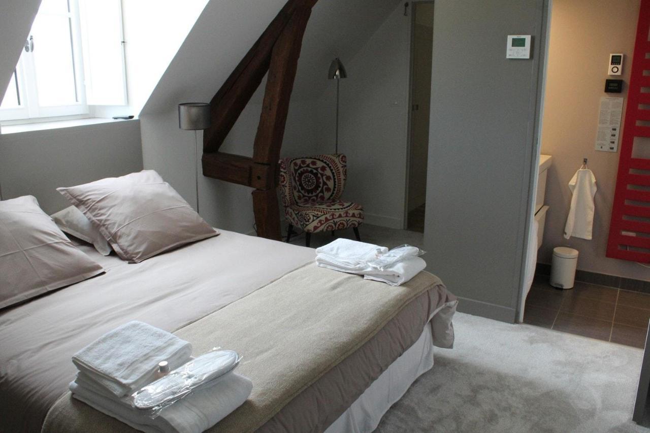 Les Suites Du Chateau De 舍维尼 外观 照片