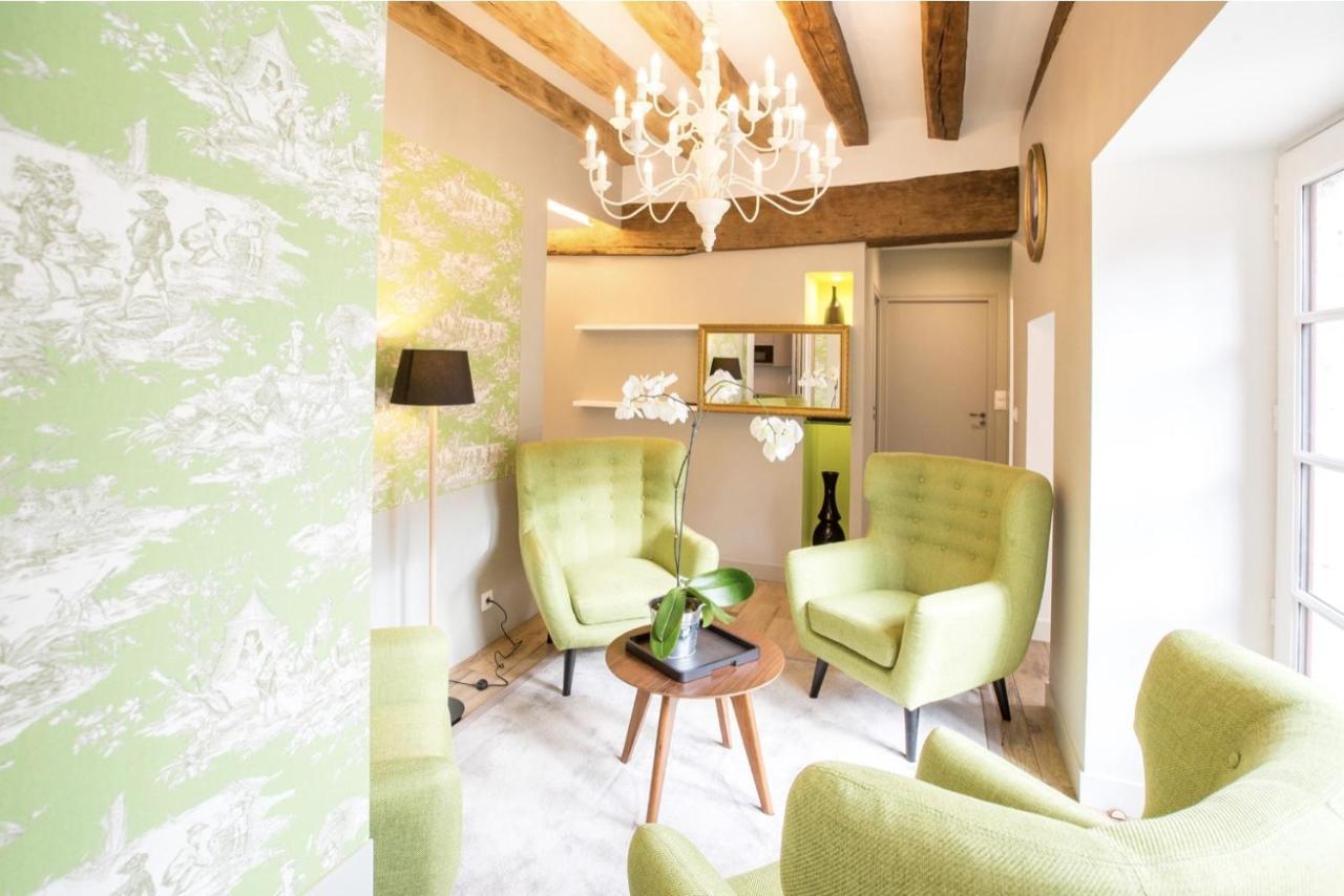 Les Suites Du Chateau De 舍维尼 外观 照片