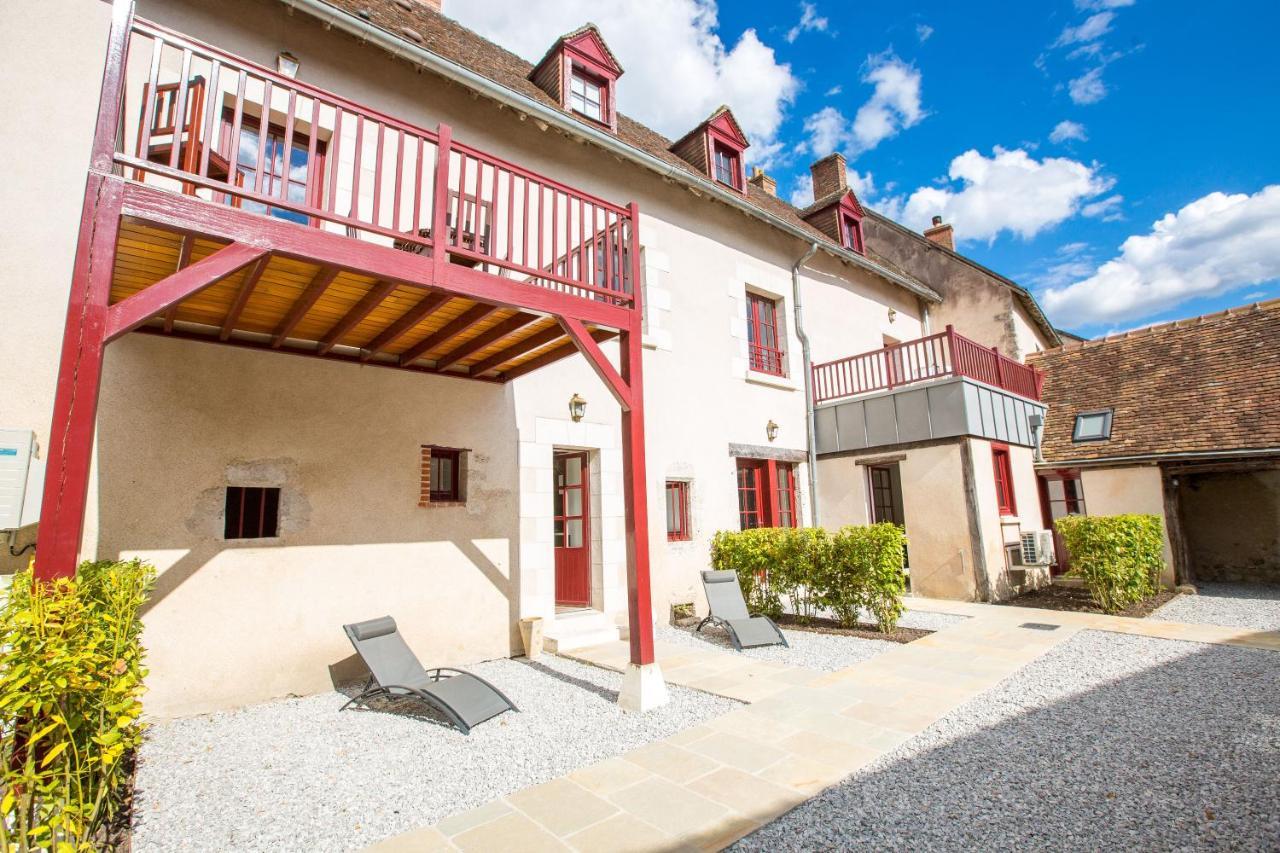 Les Suites Du Chateau De 舍维尼 外观 照片